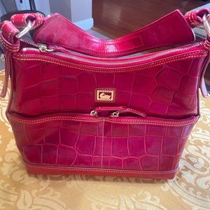 Red croc dooney and Burke zipper shoulder bag